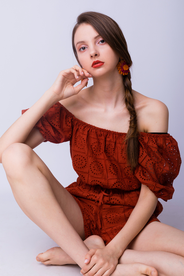 sesja zdjęciowa dla przyszłej modelki w studio Wrocław